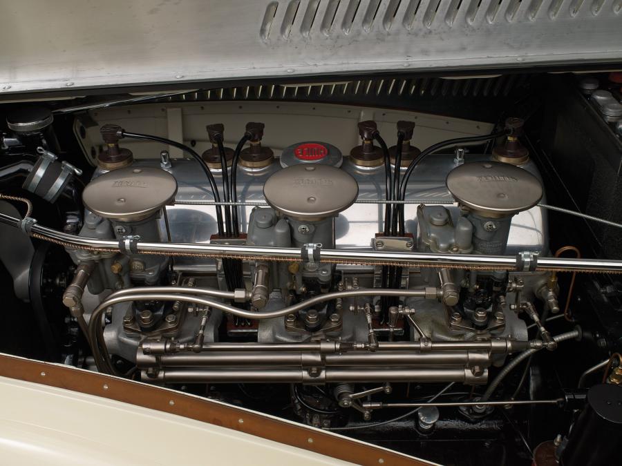 Моторный отсек Talbot-Lago T150C Cabriolet by Figoni & Falaschi 1936 года  (фото 8 из 19)